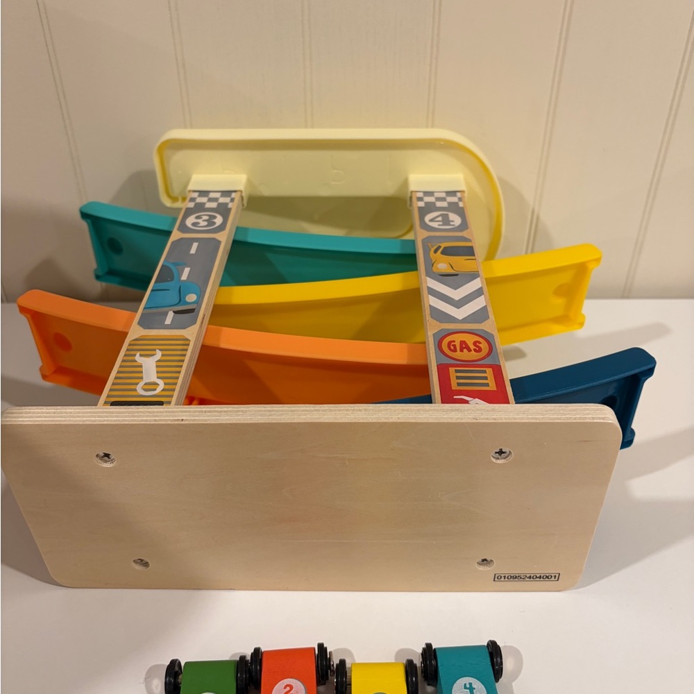 Top Bright Wooden Ramp Racing Car Toy Montessori Toddler Preschool Toy - Picture 4 of 8